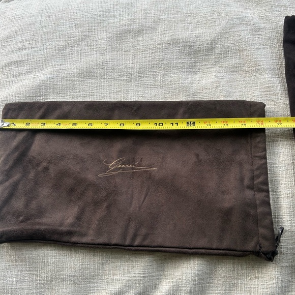 4 Rare Authentic Gucci Signature Dust Bags(sizes in pictures) - Picture 7 of 10